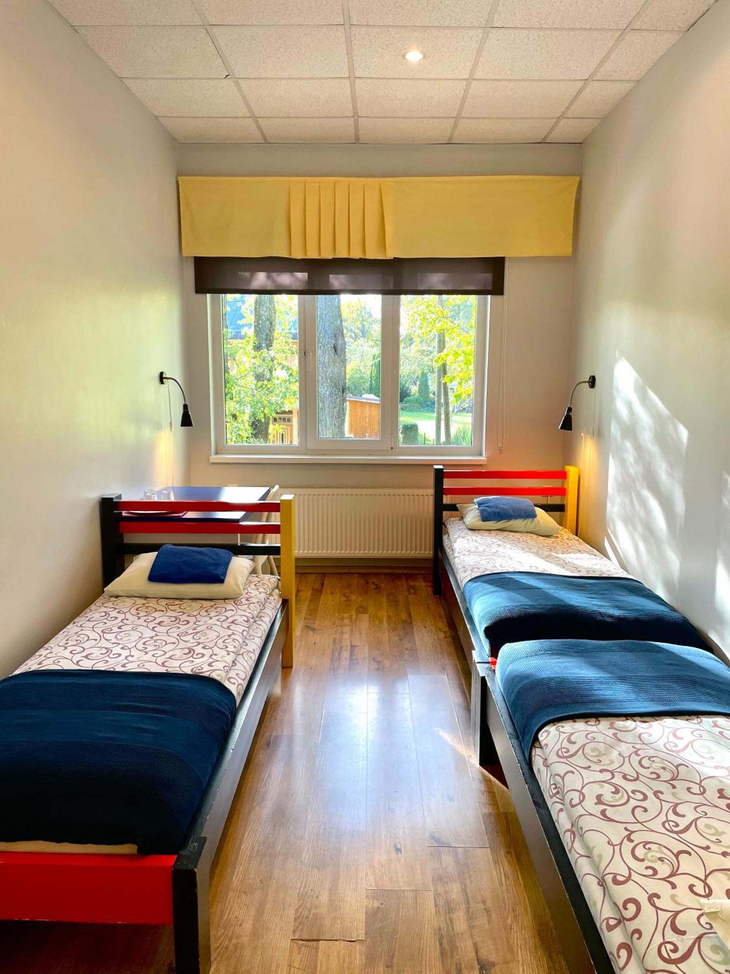 Tamme Staadioni Hostel タルトゥ エクステリア 写真