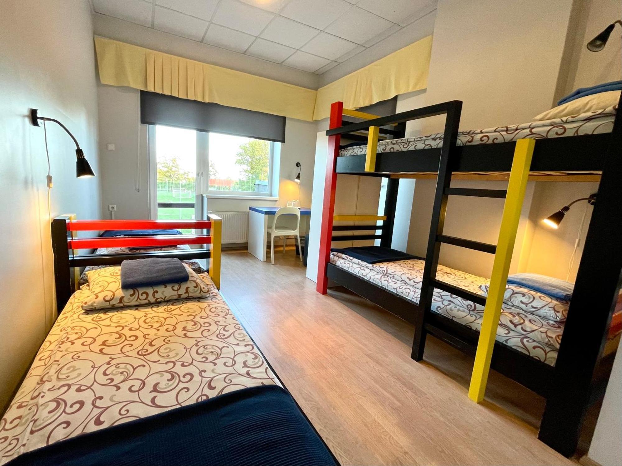 Tamme Staadioni Hostel タルトゥ エクステリア 写真